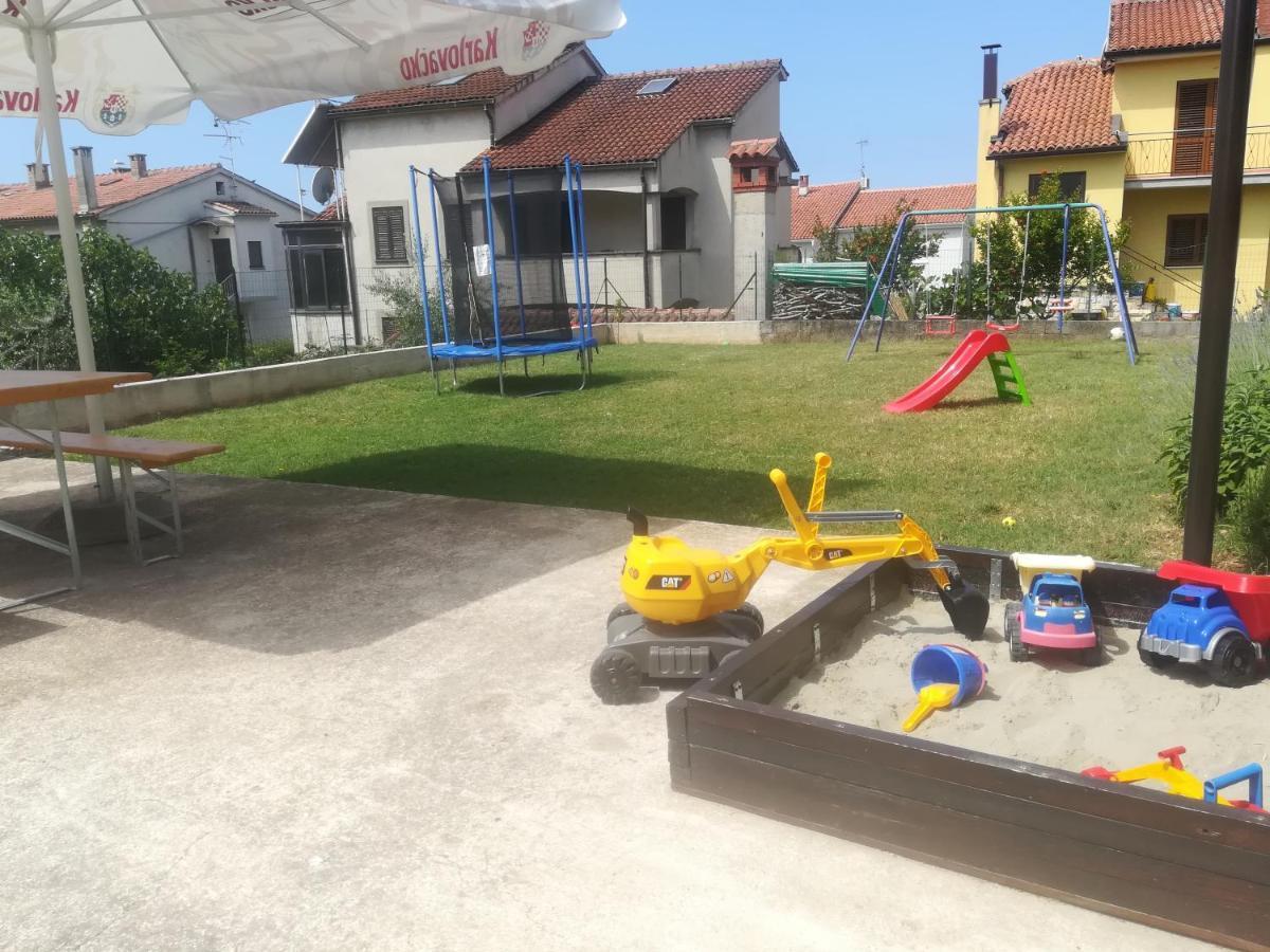 Valki Lejlighed Poreč Eksteriør billede